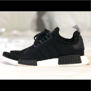 Women’s Adidas NMDs size 8.5